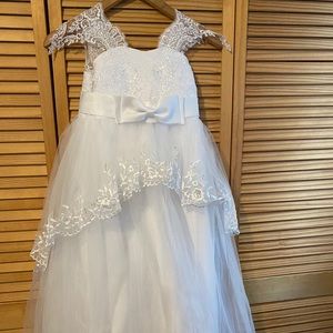 Girl’s communion dress